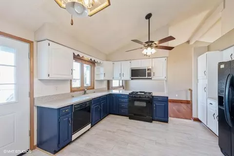 9012 Clark Pl, Crown Point, IN 46307 photo 7