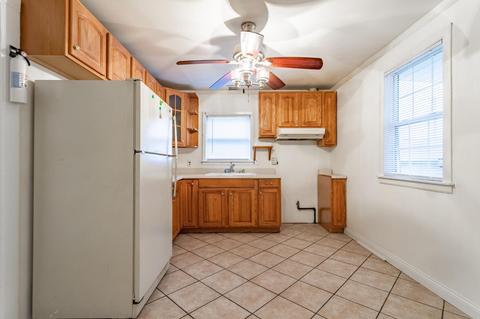 830 Summer St, Hammond, IN 46320 photo 8