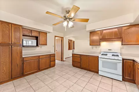 2552 Perry Ct, Dyer, IN 46311 photo 12