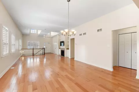 10163 Privet Dr, Crown Point, IN 46307 photo 3