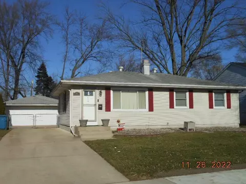 608 E 40th Pl, Griffith, IN 46319 photo 2