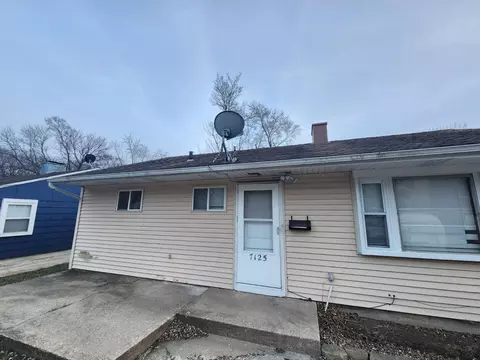 7125 Hemlock Ave, Gary, IN 46403 photo 2