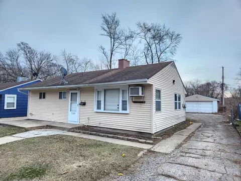 7125 Hemlock Ave, Gary, IN 46403 photo 1