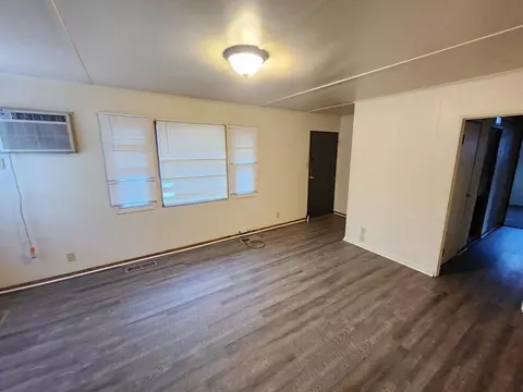 7125 Hemlock Ave, Gary, IN 46403 photo 3