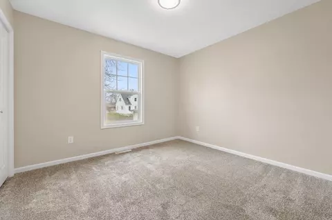708 N Woodlawn Ave, Griffith, IN 46319 photo 19