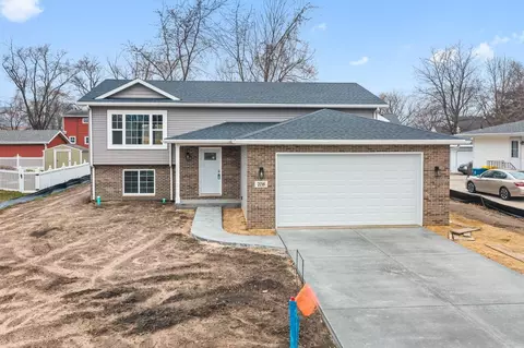 708 N Woodlawn Ave, Griffith, IN 46319 photo 1