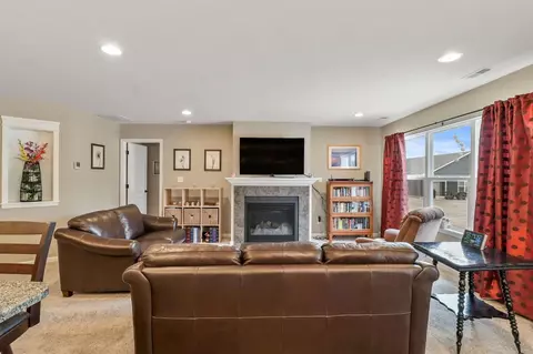 2956 Blue River Rd, Valparaiso, IN 46385 photo 4