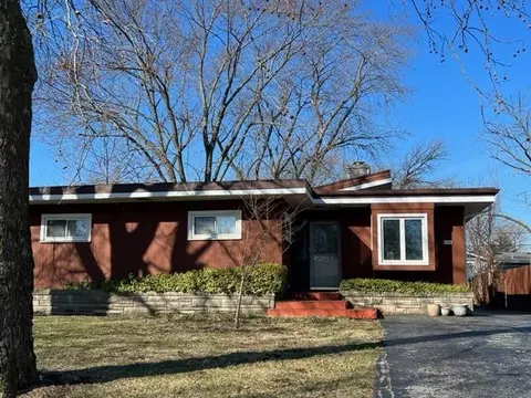 8108 Jackson Ave, Munster, IN 46321 photo 2