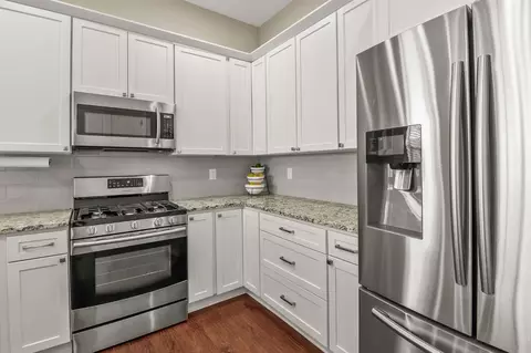 384 N Indiana Ave, Crown Point, IN 46307 photo 9
