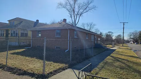 221 E 36th Ave, Gary, IN 46409 photo 2