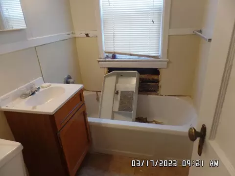 6821 E 4th Ave, Gary, IN 46403 photo 22