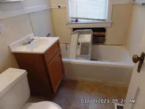 6821 E 4th Ave, Gary, IN 46403 photo 19