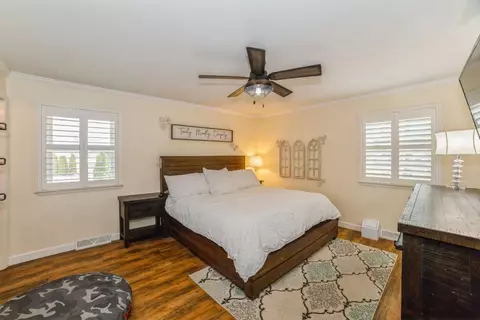 9153 E Springhill Dr, Saint John, IN 46373 photo 11