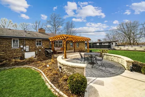 9153 E Springhill Dr, Saint John, IN 46373 photo 19