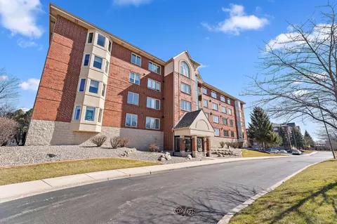 8421 Manor Ave #106, Munster, IN 46321 photo 1