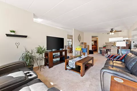 8421 Manor Ave #106, Munster, IN 46321 photo 9