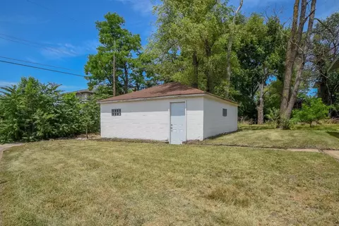 678 Buchanan St, Gary, IN 46402 photo 32