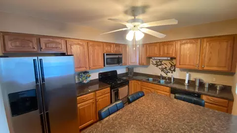 5045 Spinnaker Ln #E, Crown Point, IN 46307 photo 4