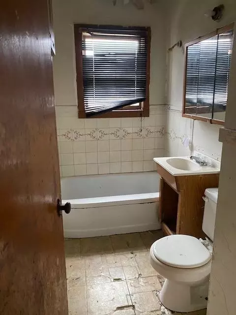 603 Ohio St, Gary, IN 46402 photo 3