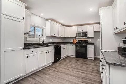 6102 E Bootjack Rd, Rolling Prairie, IN 46371 photo 7