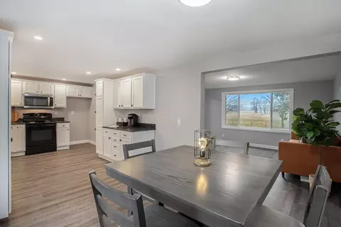 6102 E Bootjack Rd, Rolling Prairie, IN 46371 photo 9