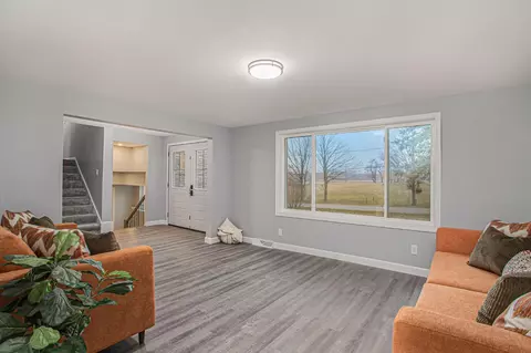 6102 E Bootjack Rd, Rolling Prairie, IN 46371 photo 5