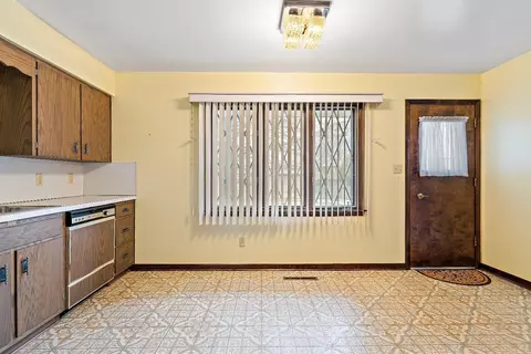 8510 Harrison Ave, Munster, IN 46321 photo 11