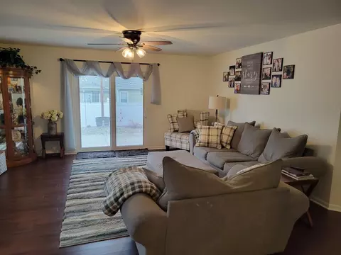 1790 E 105th Pl, Crown Point, IN 46307 photo 2
