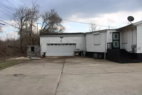 2371 Chase St, Gary, IN 46404 photo 3
