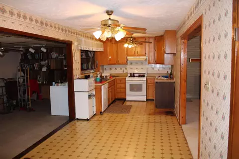 2371 Chase St, Gary, IN 46404 photo 8