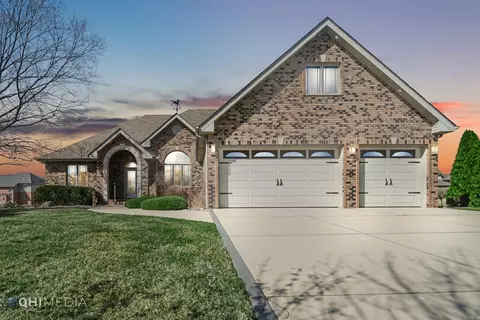 237 Trillium Dr, Dyer, IN 46311 photo 1