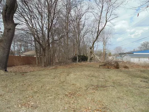 100 Arthur Ave, New Chicago, IN 46342 photo 1