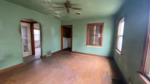 876 Ohio St, Gary, IN 46402 photo 3