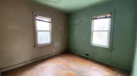 876 Ohio St, Gary, IN 46402 photo 8