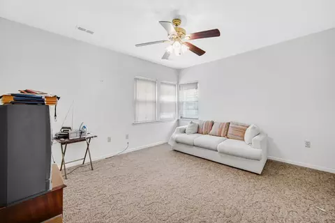 560 Taft Pl, Gary, IN 46404 photo 13