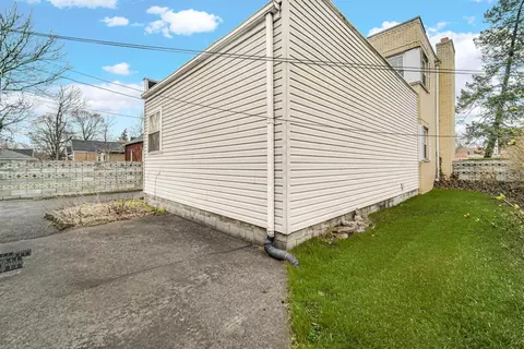 560 Taft Pl, Gary, IN 46404 photo 23