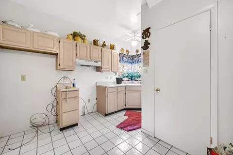 560 Taft Pl, Gary, IN 46404 photo 7