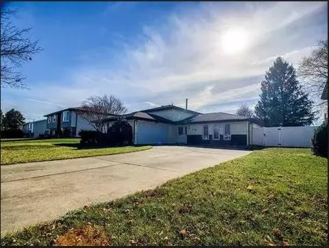 50 Lilac Dr, Dyer, IN 46311 photo 1