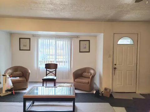 6220 Hemlock Ave, Gary, IN 46403 photo 2