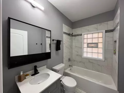 424 Mckinley St, Gary, IN 46404 photo 13