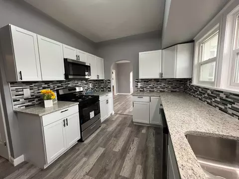 424 Mckinley St, Gary, IN 46404 photo 8