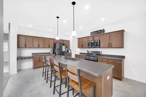 2452 Kerry Dr, Valparaiso, IN 46385 photo 9
