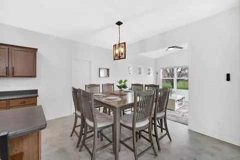 2452 Kerry Dr, Valparaiso, IN 46385 photo 12