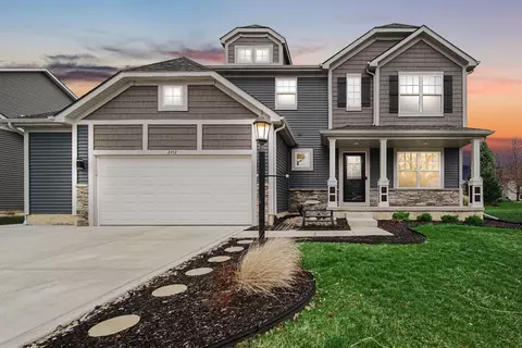 2452 Kerry Dr, Valparaiso, IN 46385 photo 1