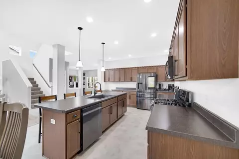 2452 Kerry Dr, Valparaiso, IN 46385 photo 10