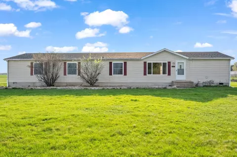 3906 N 500, Rolling Prairie, IN 46371 photo 1
