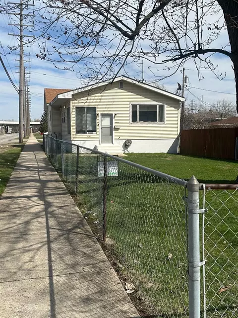 4505 Pine Ave, Hammond, IN 46327 photo 2