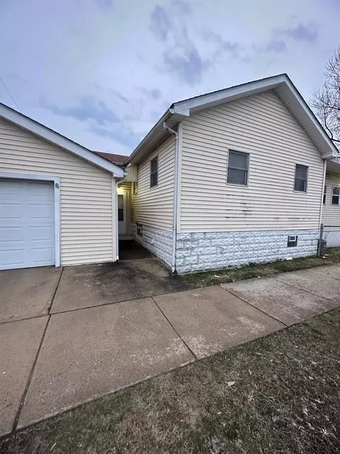 4505 Pine Ave, Hammond, IN 46327 photo 4