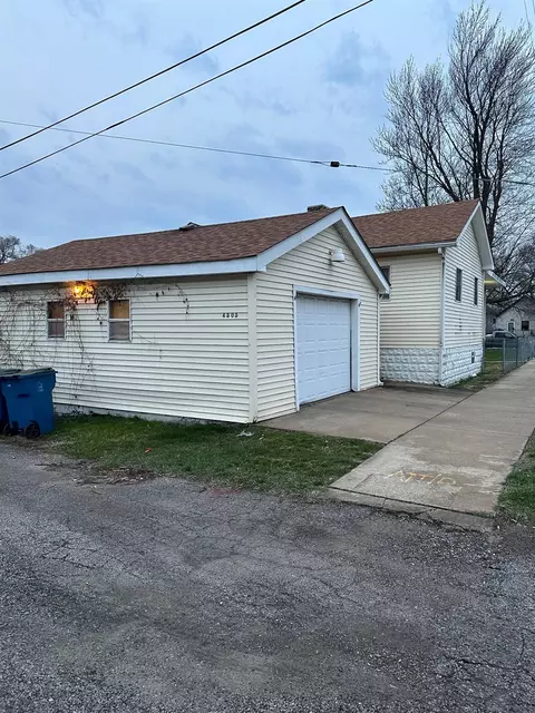 4505 Pine Ave, Hammond, IN 46327 photo 3