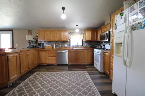 5240 S 750, Knox, IN 46534 photo 2